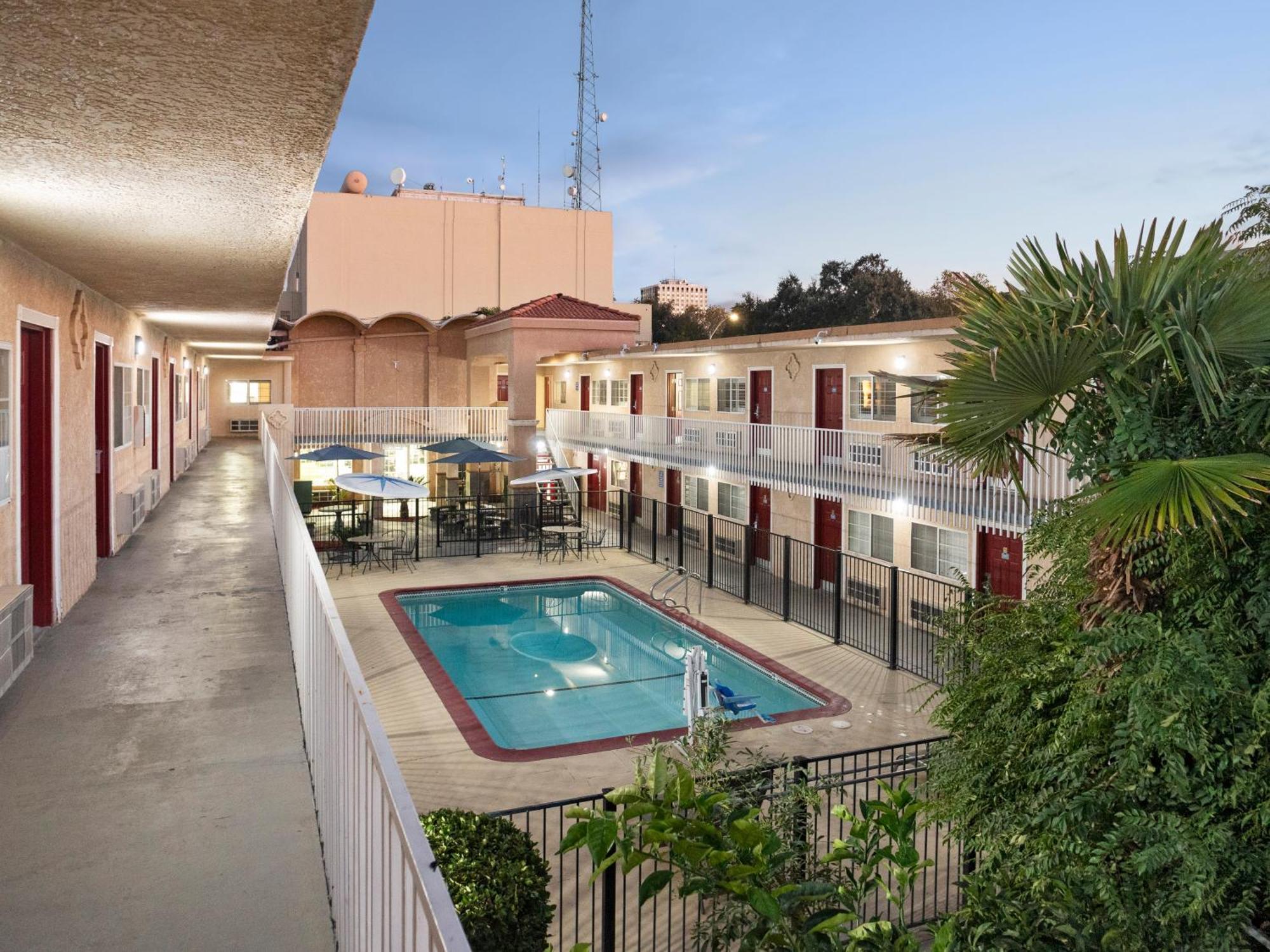Dream Inn Φρέσνο Εξωτερικό φωτογραφία